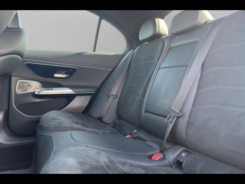 Image MERCEDES-BENZ Classe E 300 d e Hybrid EQ 197+129ch AMG Line 4Matic 9G-Tronic