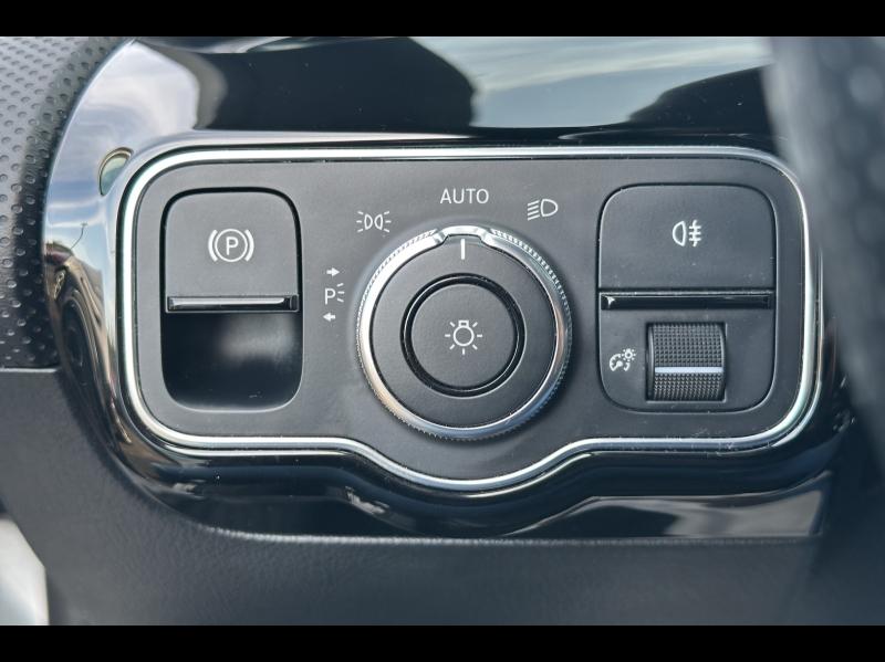 Image MERCEDES-BENZ Classe A 180 136ch AMG Line 7G-DCT