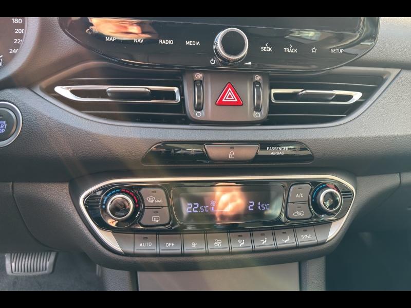 Image HYUNDAI i30 SW 1.0 T-GDi 120ch Hybrid 48V Creative DCT-7