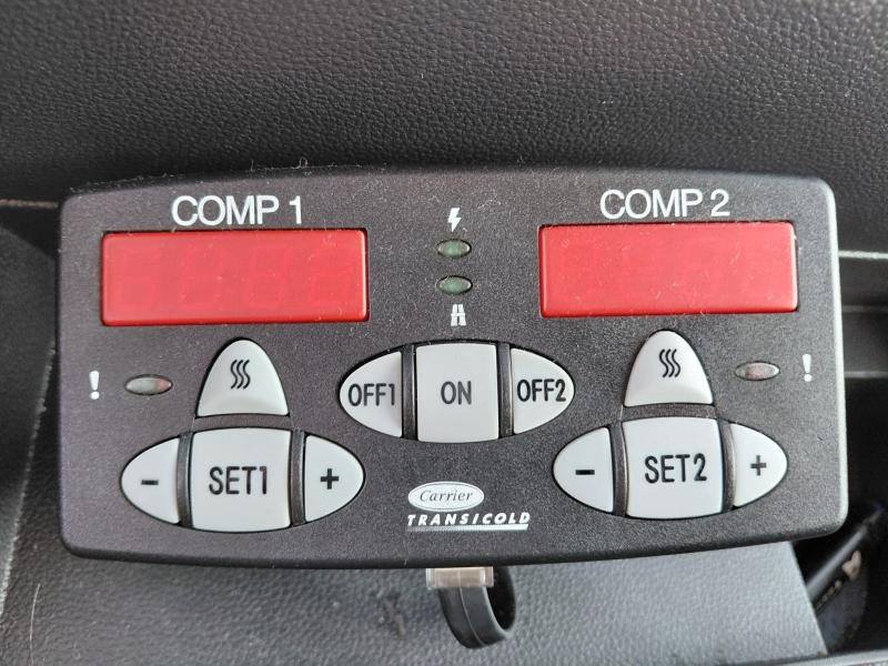 Image NISSAN NV400 CCb 3t5 2.3dCi 145ch Caisse frigorifique bi-compartiment