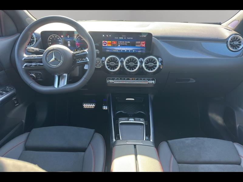 Image MERCEDES-BENZ GLA 180 d 116ch AMG Line 8G-DCT