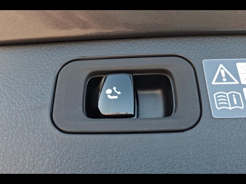 Image MERCEDES-BENZ Classe C Break 300 d e Hybrid EQ 197+129ch AMG Line