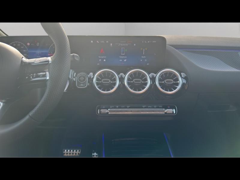 Image MERCEDES-BENZ GLA 200 d 150ch AMG Line 8G-DCT