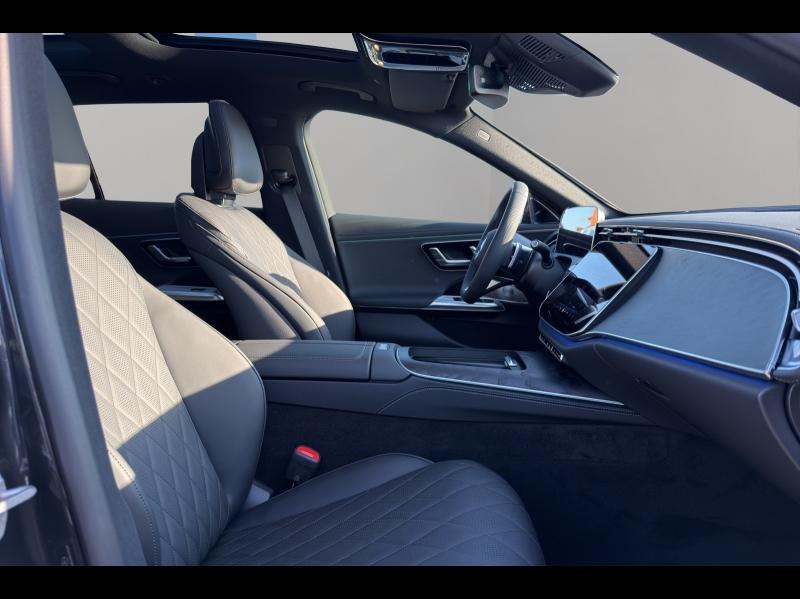 Image MERCEDES-BENZ Classe E Break 220 d 197+23ch AMG Line 9G-Tronic