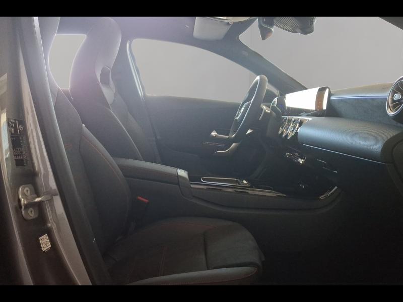 Image MERCEDES-BENZ Classe A 180 d 116ch AMG Line 8G-DCT