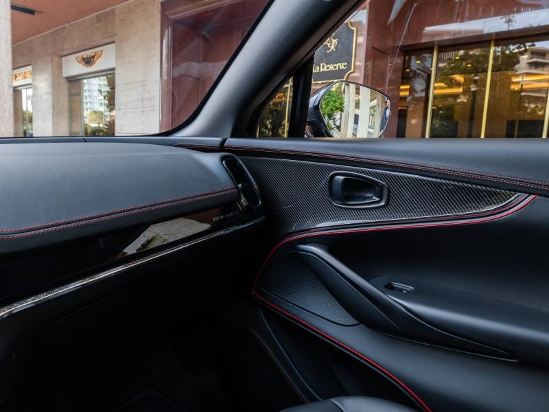 Image ASTON MARTIN DBX DBS S 727CH