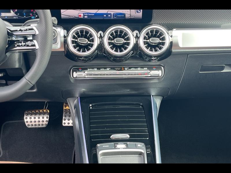 Image MERCEDES-BENZ GLB 200 d 150ch AMG Line 8G-DCT