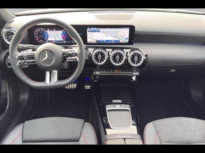 Image MERCEDES-BENZ Classe A 180 d 116ch AMG Line 8G-DCT