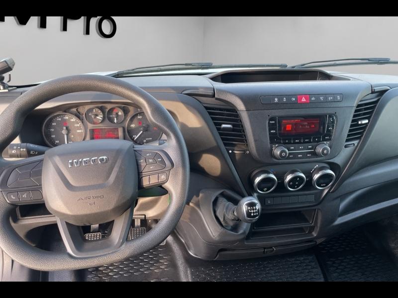 Image IVECO Daily CCb 35C16H3.0 empattement 3450 caisse frigo