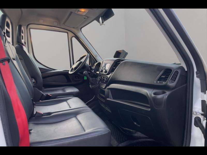 Image IVECO Daily CCb 35C16H3.0 empattement 3750 Tor BENNE