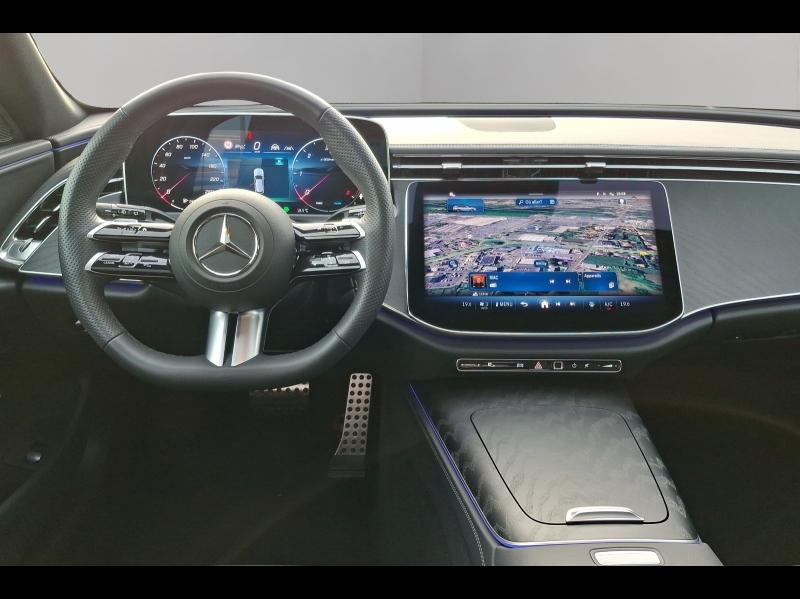 Image MERCEDES-BENZ Classe E Break 220 d 197+23ch AMG Line 9G-Tronic