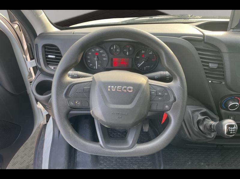 Image IVECO Daily CCb 35C16H3.0 empattement 3750 Tor PLATEAU RIDELLES