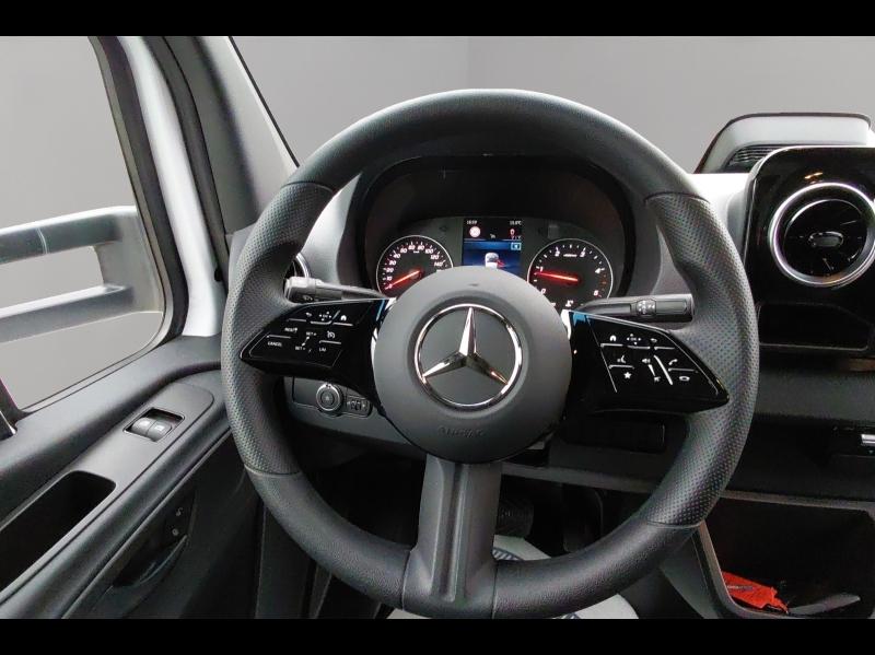 Image MERCEDES-BENZ Sprinter CCb 317 CDI 43 3T5 Base 9G-Tronic