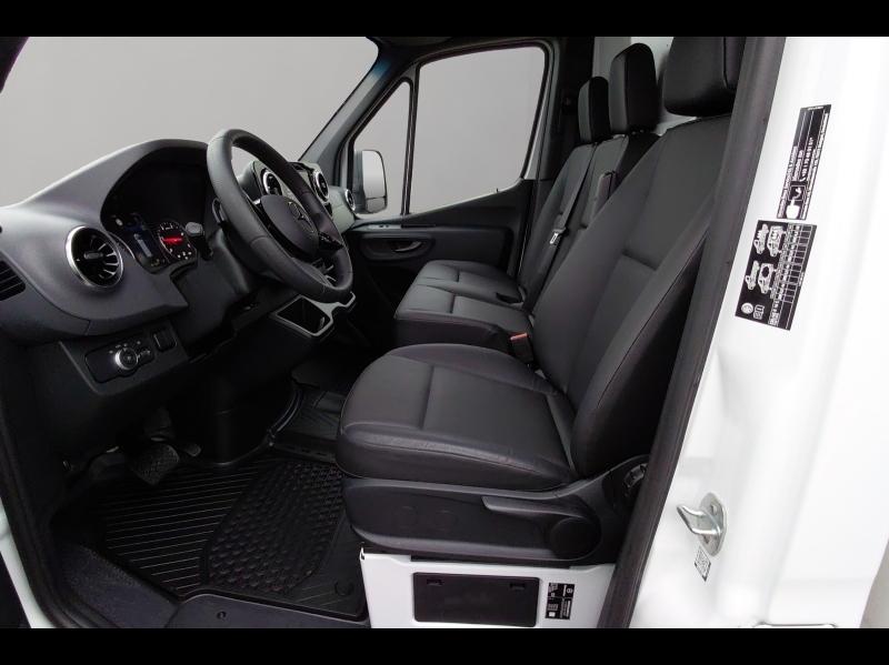 Image MERCEDES-BENZ Sprinter CCb 317 CDI 43 3T5 Base 9G-Tronic