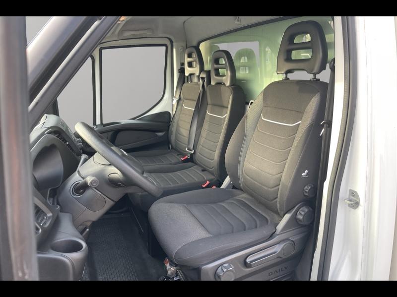 Image IVECO Daily CCb 35C16H3.0 empattement 4100 Caisse 20M3