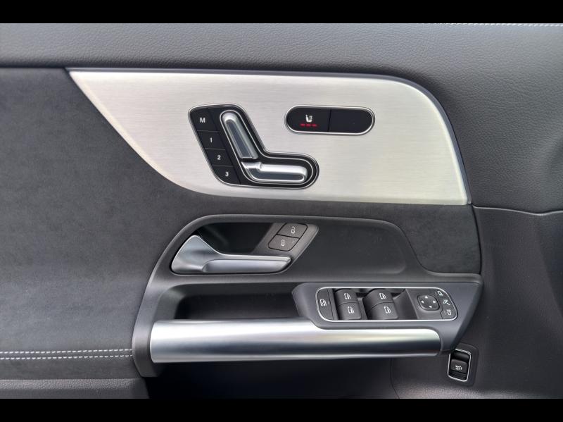 Image MERCEDES-BENZ GLA 180 136ch AMG Exclusive Design 7G-DCT