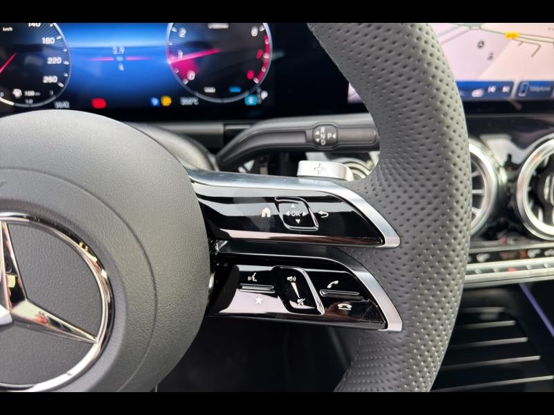 Image MERCEDES-BENZ GLA 180 136ch AMG Exclusive Design 7G-DCT