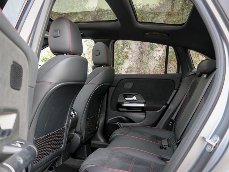 Image MERCEDES-BENZ GLA 220 d 190ch AMG Line 8G-DCT 4Matic