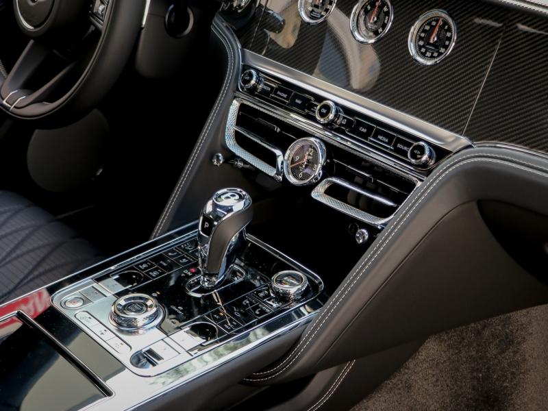 Image BENTLEY FLYING SPUR First Edition V8 4.0 550ch