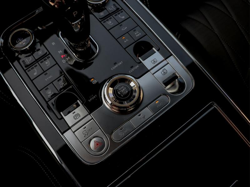 Image BENTLEY FLYING SPUR First Edition V8 4.0 550ch