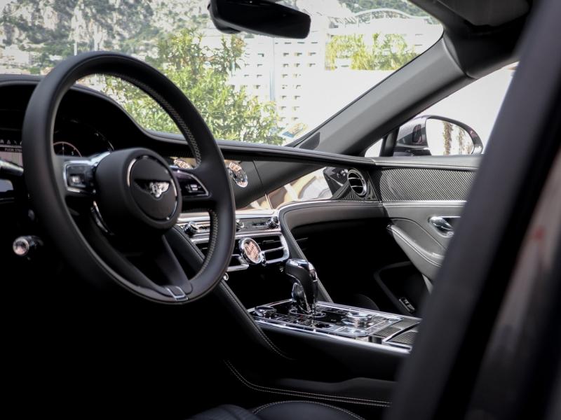 Image BENTLEY FLYING SPUR First Edition V8 4.0 550ch