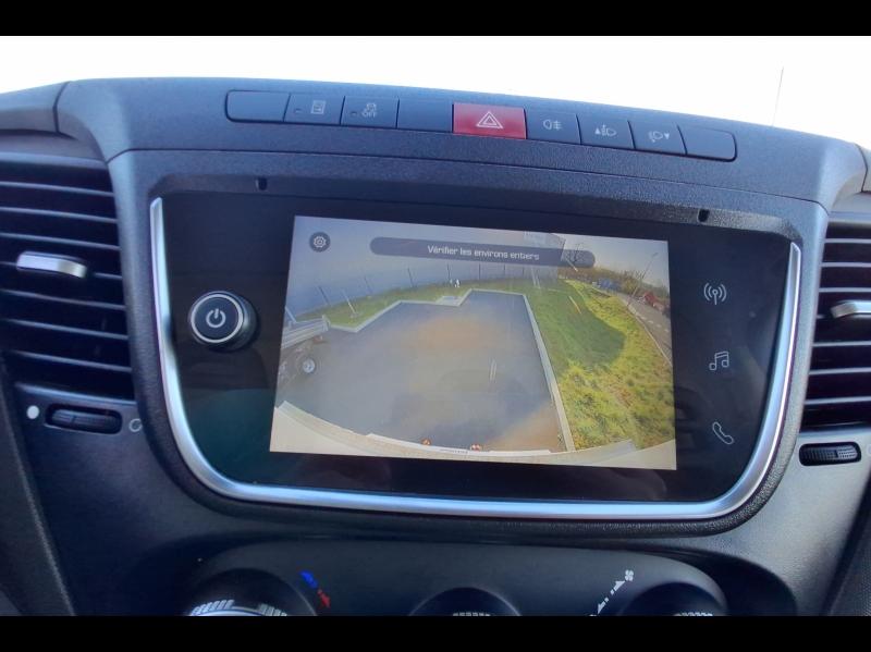 Image IVECO Daily CCb 35C16H empattement 4100 3.0L Caisse et Hayon