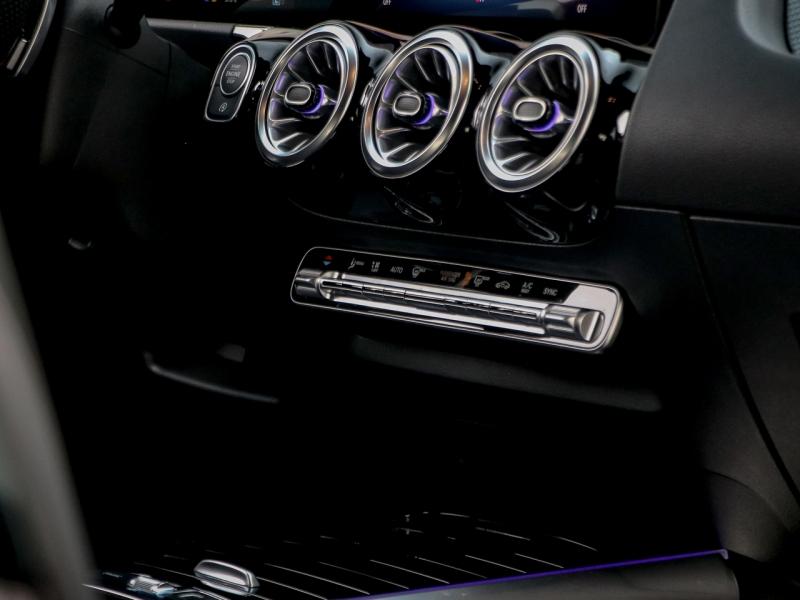 Image MERCEDES-BENZ GLA 200 d 150ch AMG Line 8G-DCT