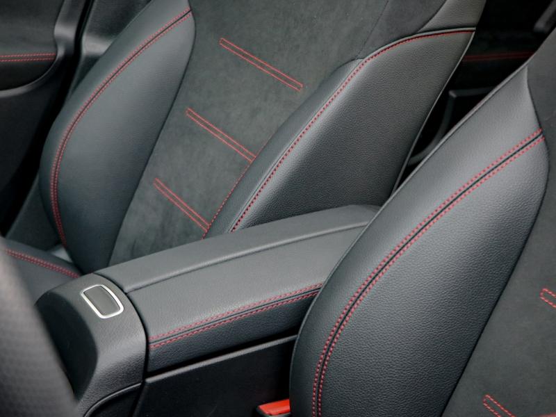 Image MERCEDES-BENZ GLA 200 d 150ch AMG Line 8G-DCT