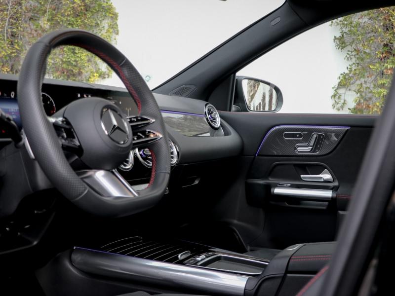 Image MERCEDES-BENZ GLA 200 d 150ch AMG Line 8G-DCT