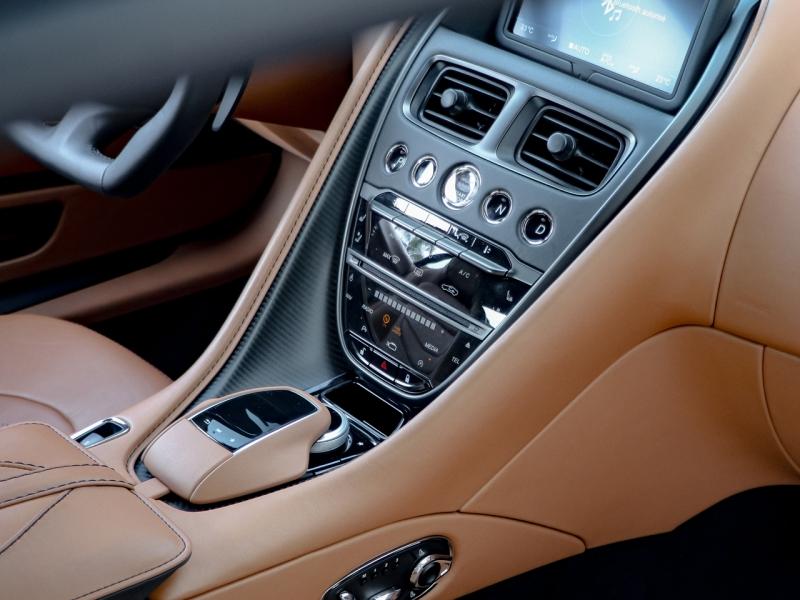 Image ASTON MARTIN DBS Coupé V12 5.2 725ch Superleggera BVA8