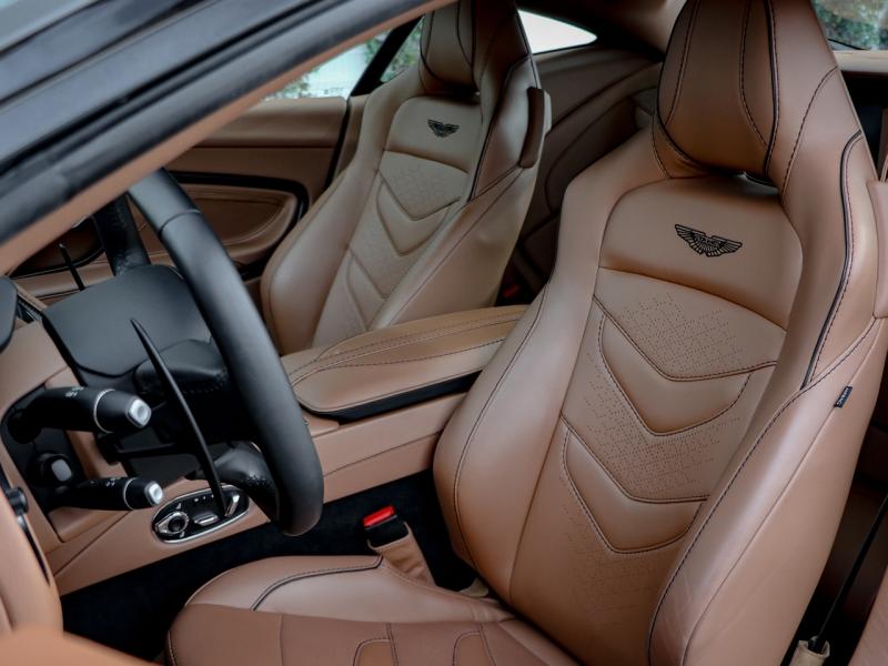 Image ASTON MARTIN DBS Coupé V12 5.2 725ch Superleggera BVA8