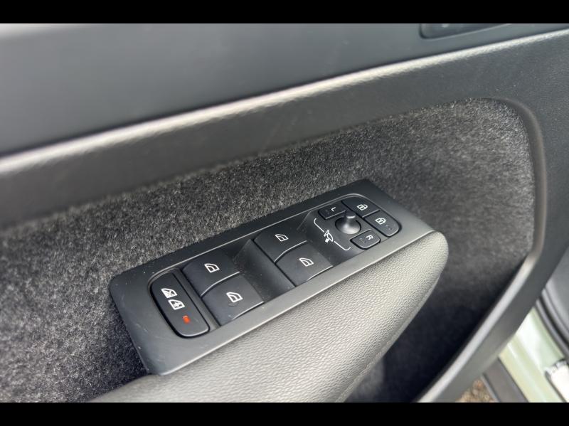 Image VOLVO XC40 B3 163ch Ultra DCT 7