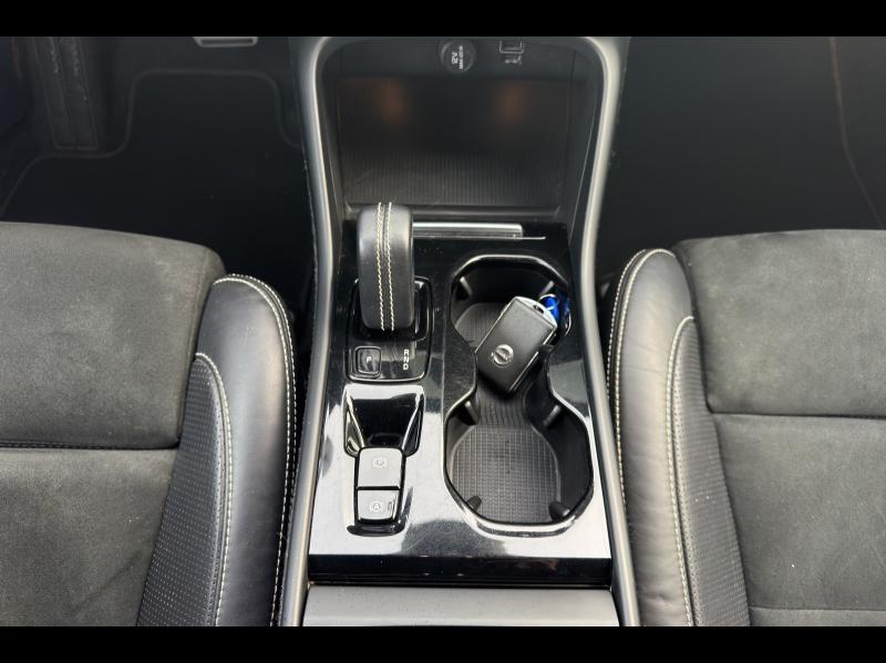 Image VOLVO XC40 D4 AdBlue AWD 190ch R-Design Geartronic 8