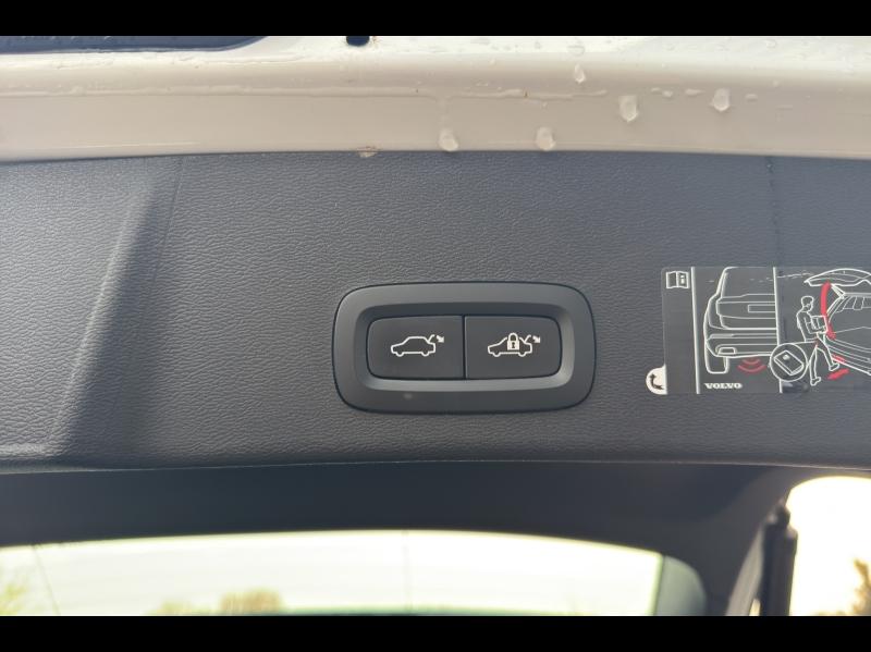 Image VOLVO XC40 D4 AdBlue AWD 190ch R-Design Geartronic 8