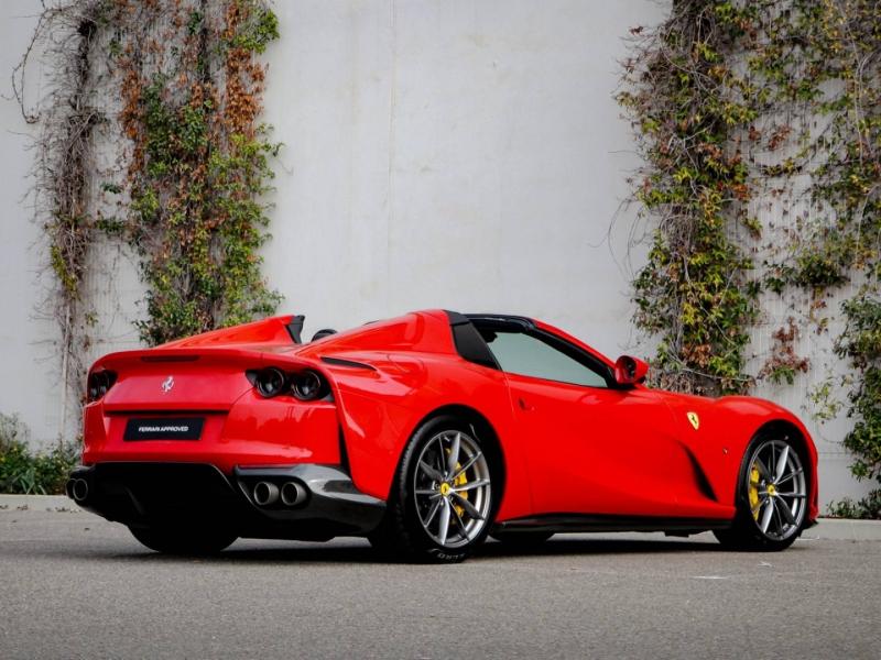 Image FERRARI 812 GTS