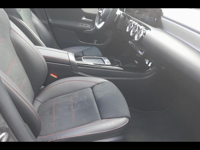 Image MERCEDES-BENZ CLA Shooting Brake 200 163ch AMG Line 7G-DCT