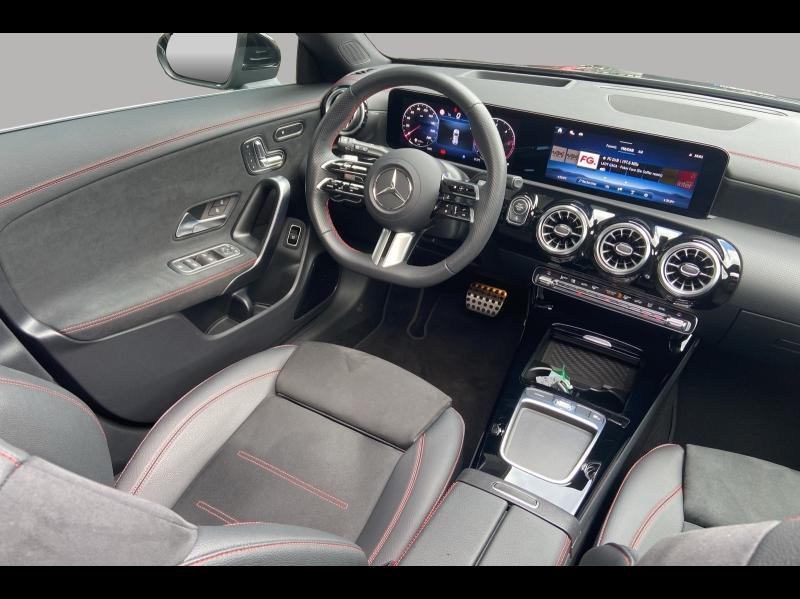 Image MERCEDES-BENZ CLA Shooting Brake 200 d 150ch AMG Line 8G-DCT