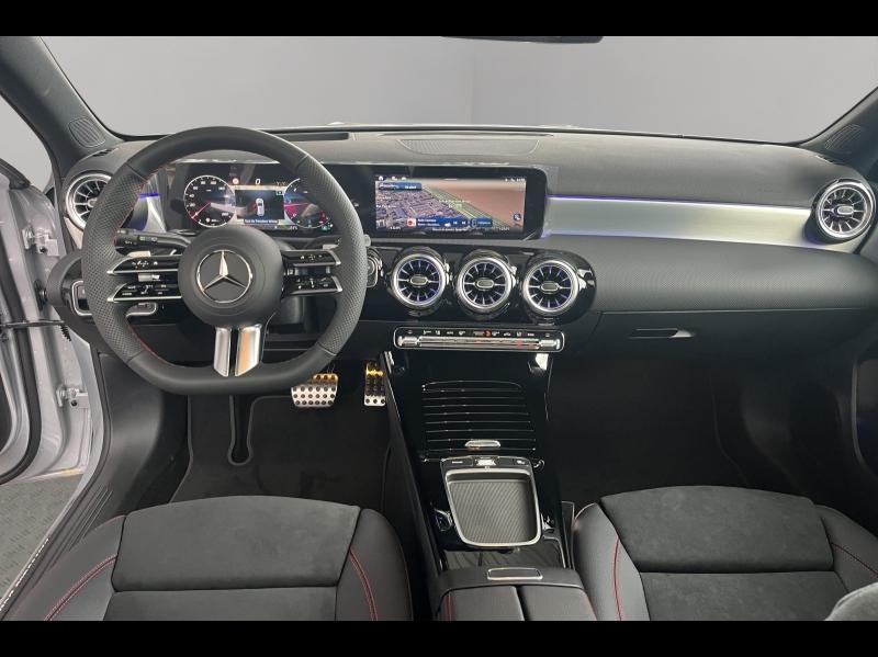 Image MERCEDES-BENZ Classe A 200 d 150ch AMG Line 8G-DCT