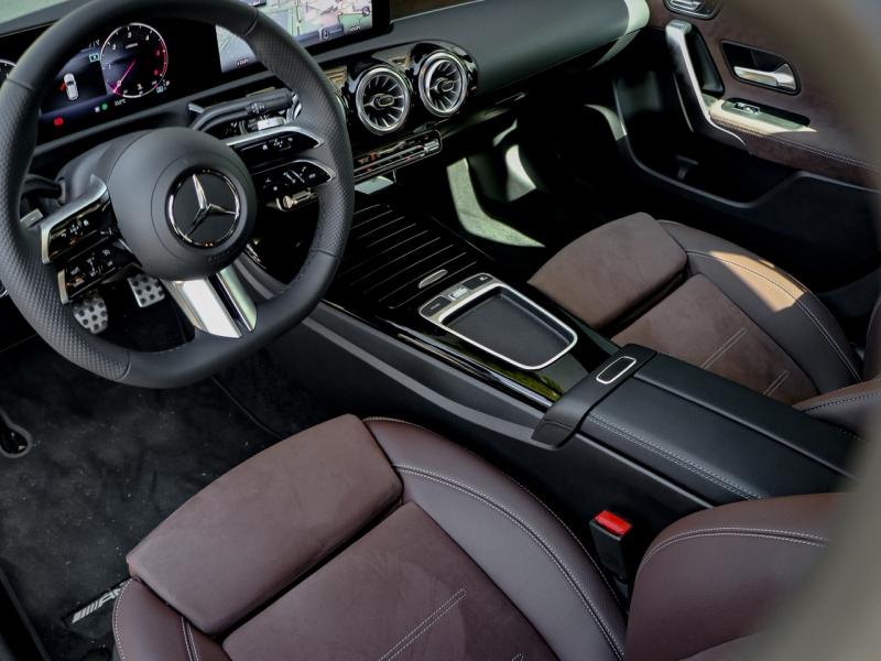 Image MERCEDES-BENZ Classe A 200 d 150ch AMG Line 8G-DCT