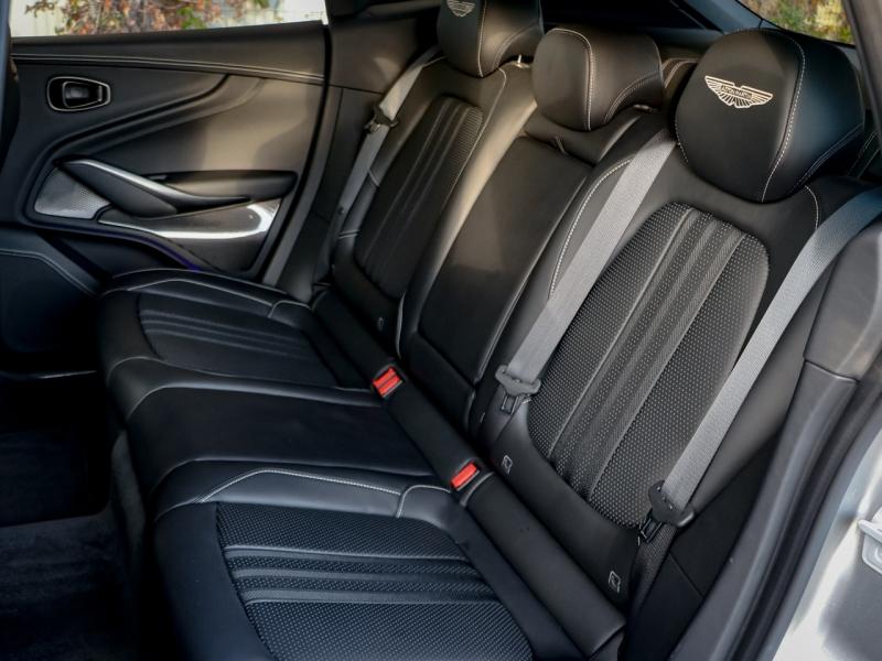 Image ASTON MARTIN DBX 4.0 V8 biturbo 707ch BVA9