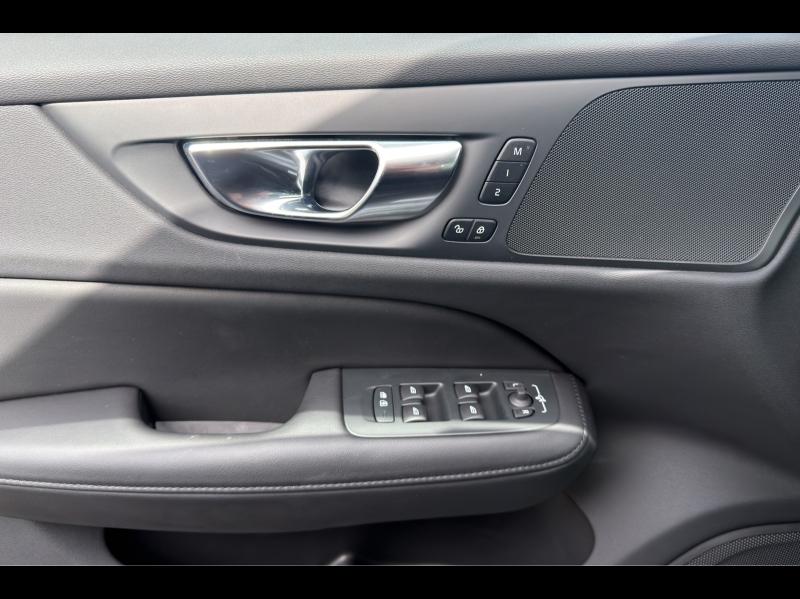 Image VOLVO V60 B4 197ch Plus Style Dark DCT 7