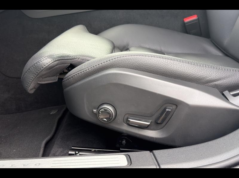 Image VOLVO V60 B4 197ch Plus Style Dark DCT 7