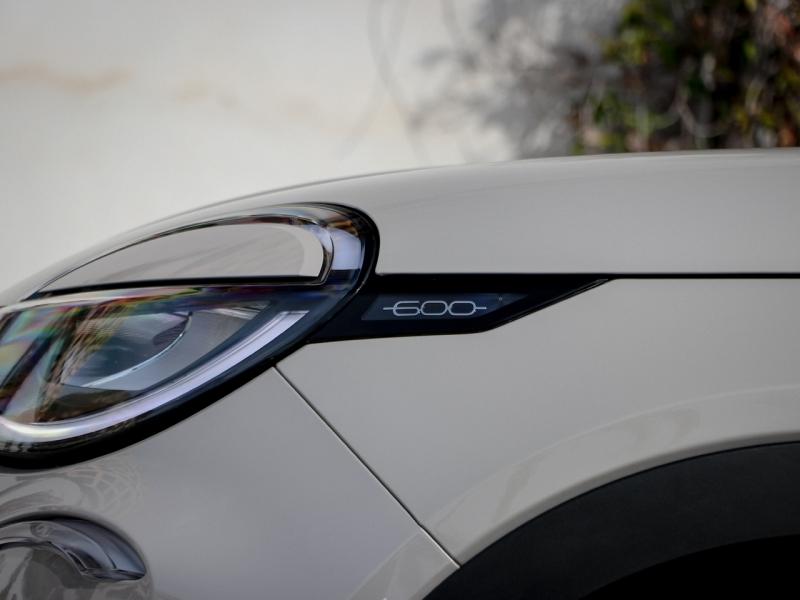 Image FIAT 600 e 156ch 54kWh La Prima