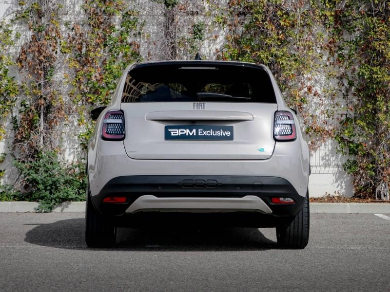 Image FIAT 600 e 156ch 54kWh La Prima