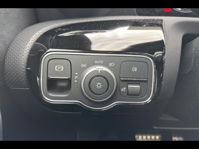 Image MERCEDES-BENZ Classe A 200 d 150ch AMG Line 8G-DCT