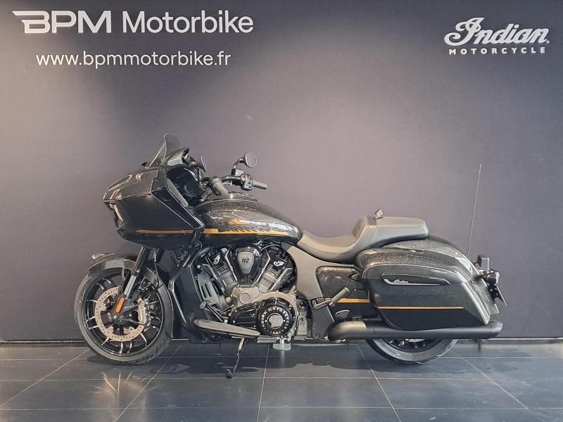 Image INDIAN Challenger DH BLACK CRYSTAL / BLACK METALLIC