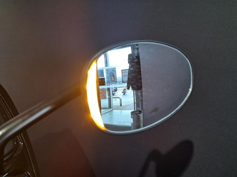 Image INDIAN Challenger DH BLACK CRYSTAL / BLACK METALLIC