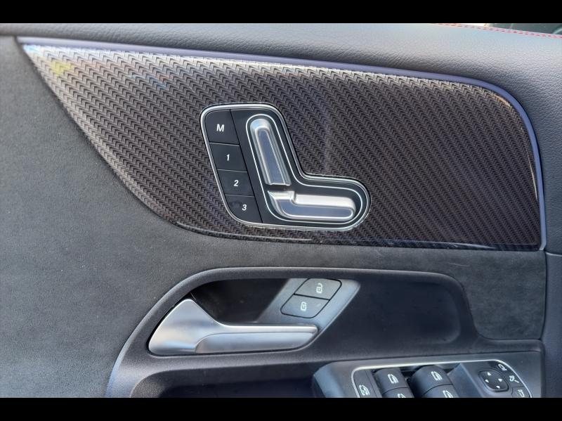 Image MERCEDES-BENZ GLB 200 d 150ch AMG Line 8G-DCT