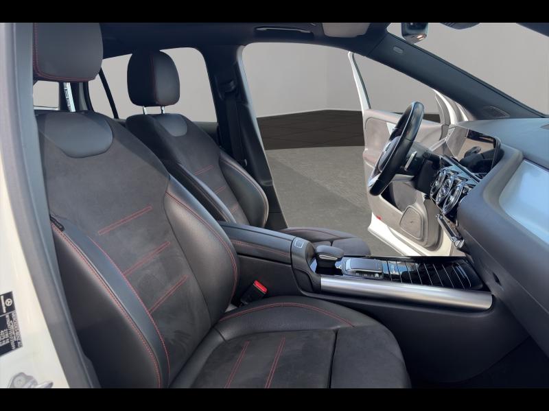 Image MERCEDES-BENZ GLA 220 d 190ch 4Matic AMG Line 8G-DCT