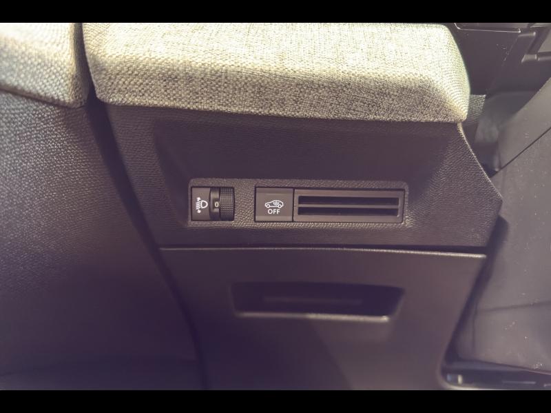 Image PEUGEOT 3008 1.2 Hybrid 136ch Allure e-DCS6